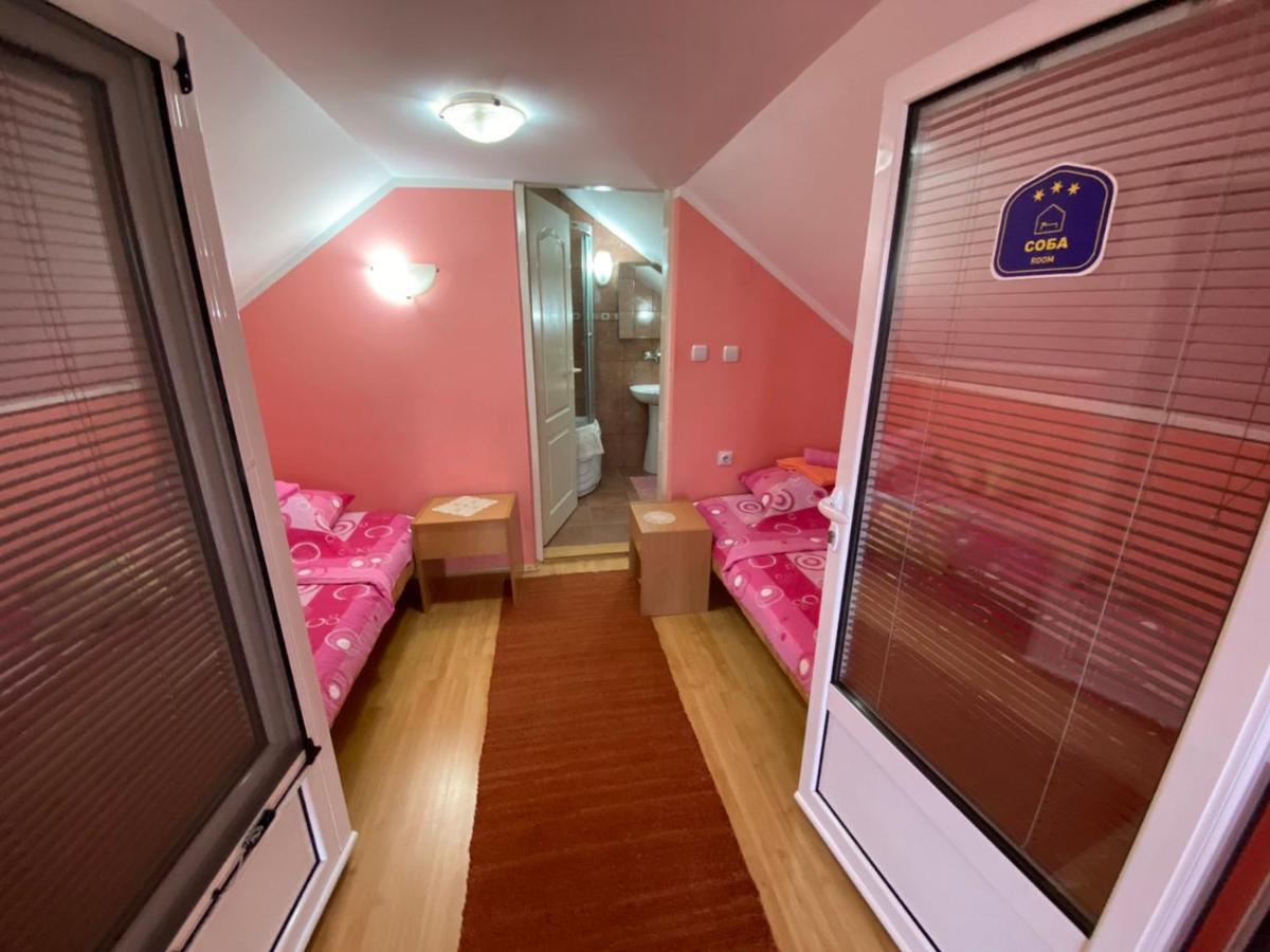 Sud ,,Antal I Olga,, Bed & Breakfast Skorenovac Phòng bức ảnh